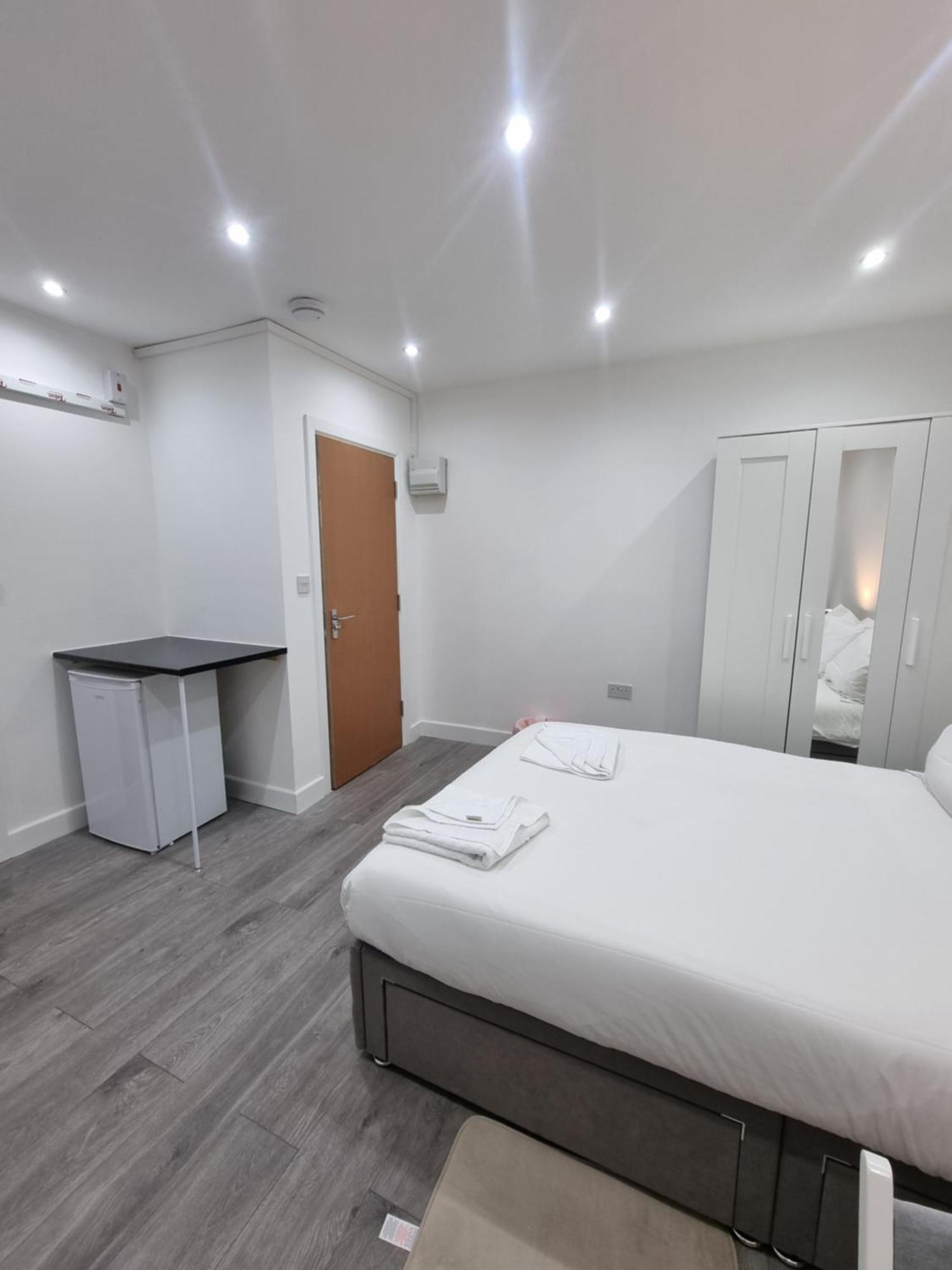 Brand New Studios In Harrow Exterior photo