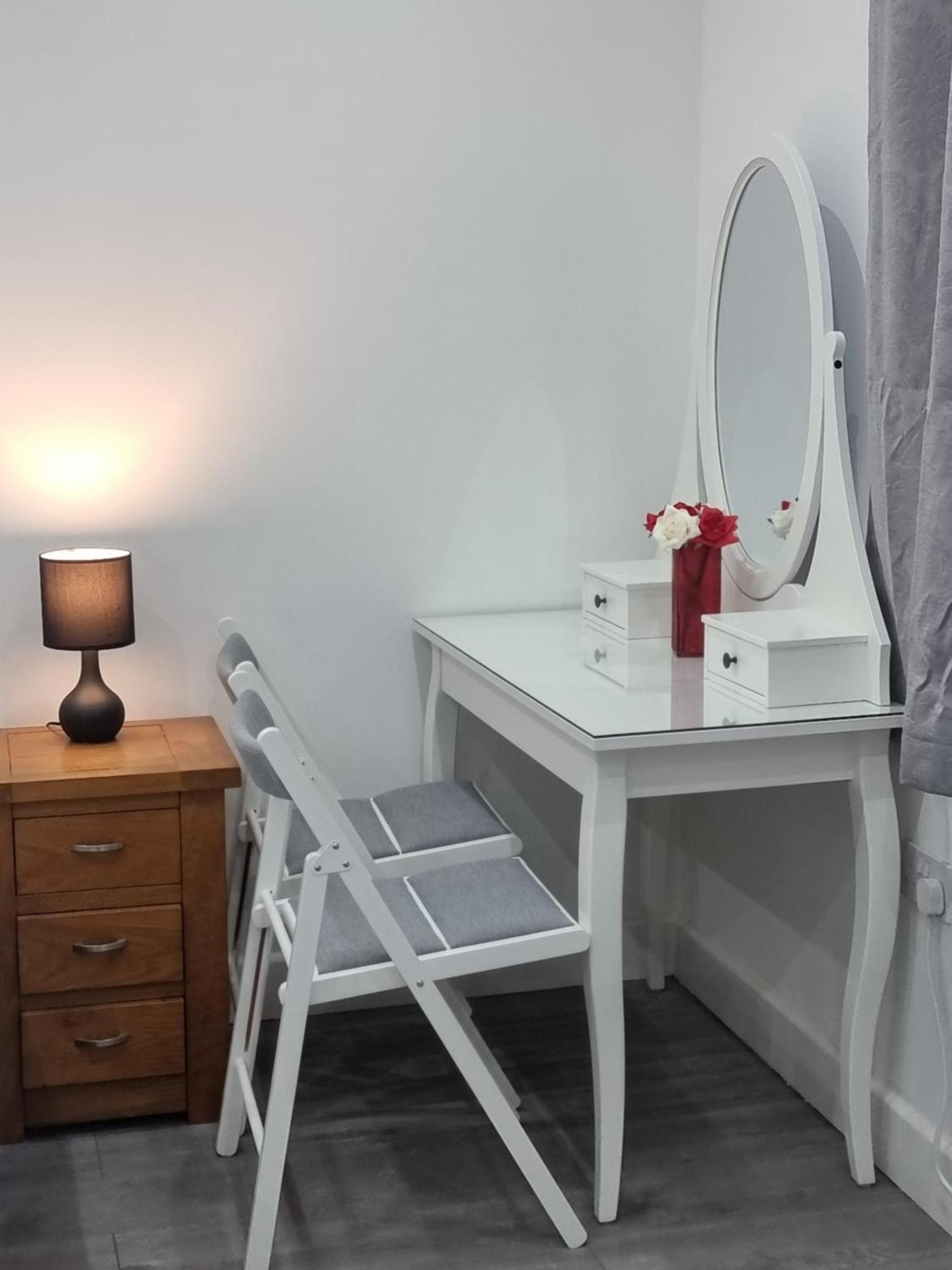 Brand New Studios In Harrow Exterior photo