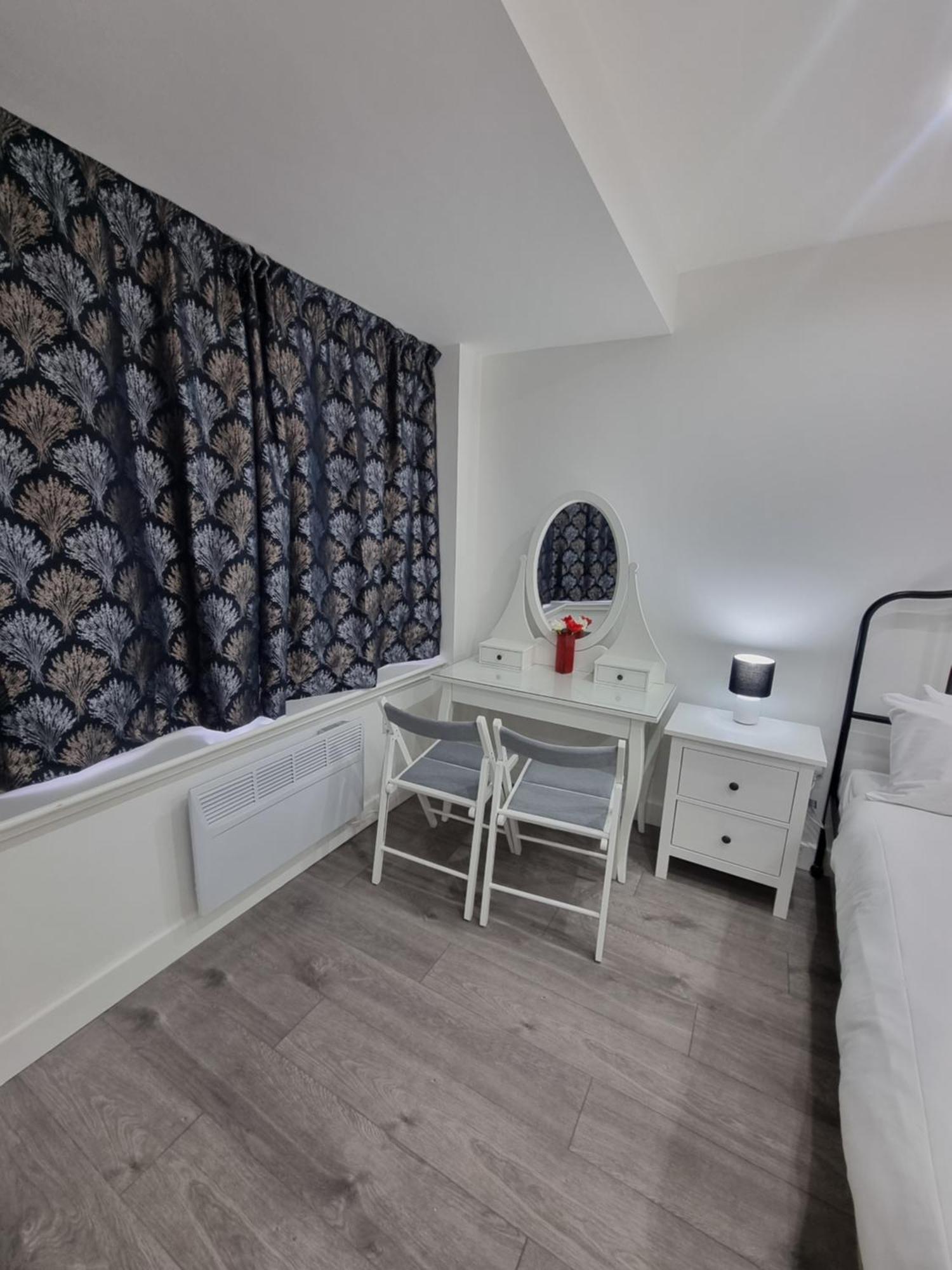 Brand New Studios In Harrow Exterior photo