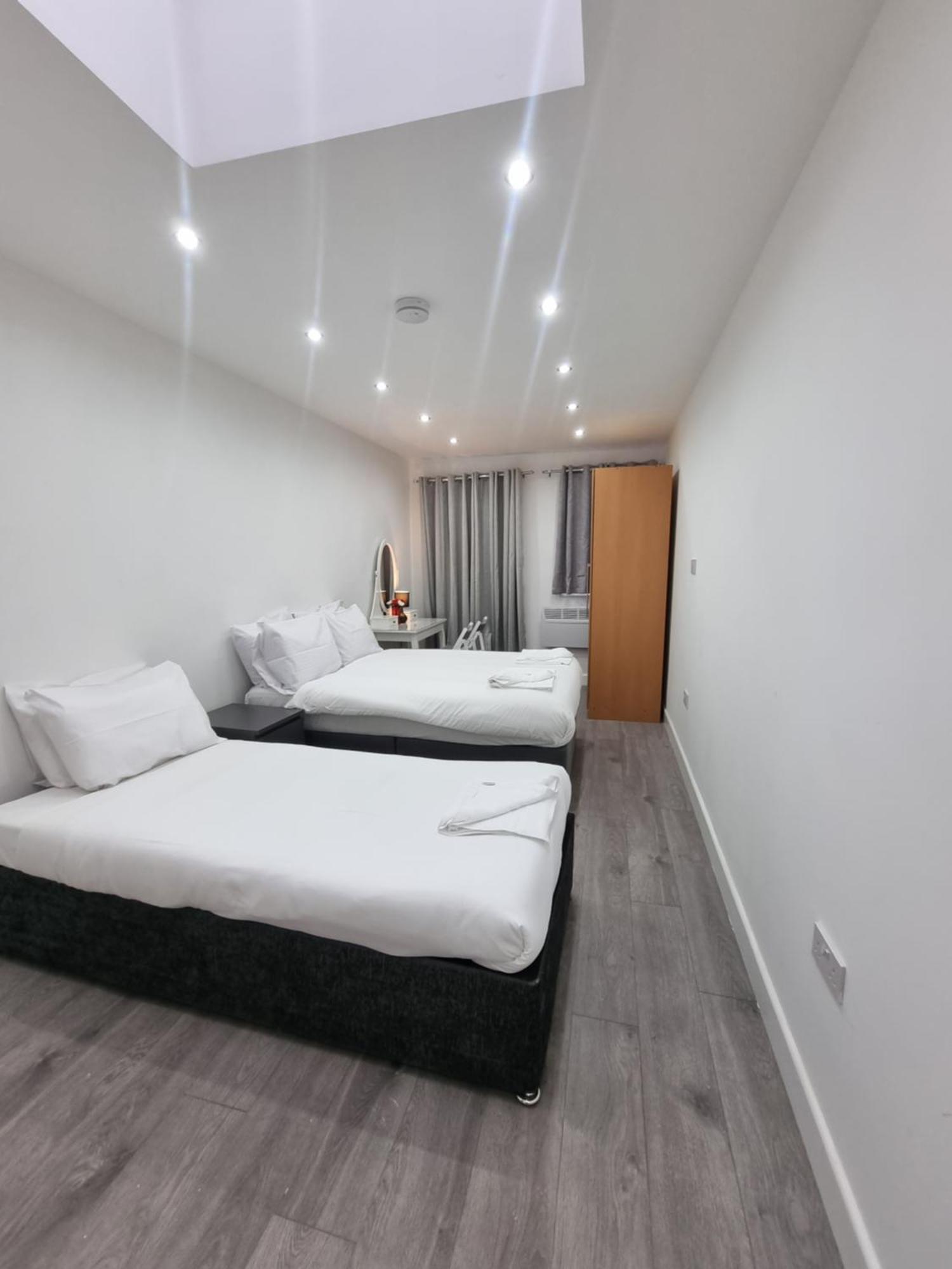 Brand New Studios In Harrow Exterior photo