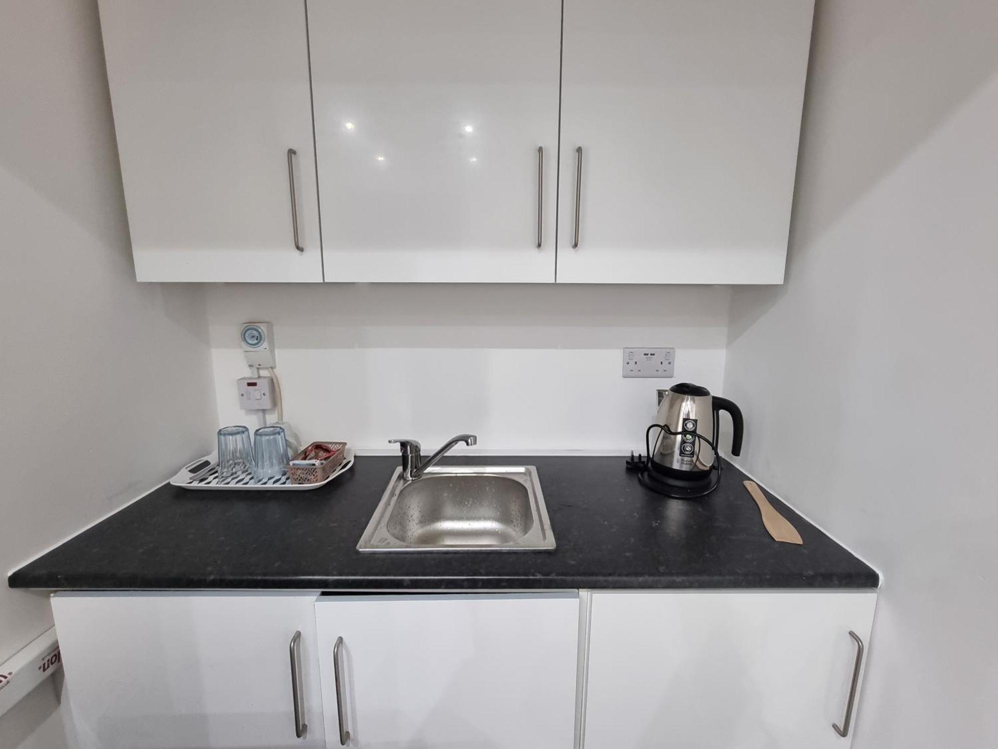 Brand New Studios In Harrow Exterior photo