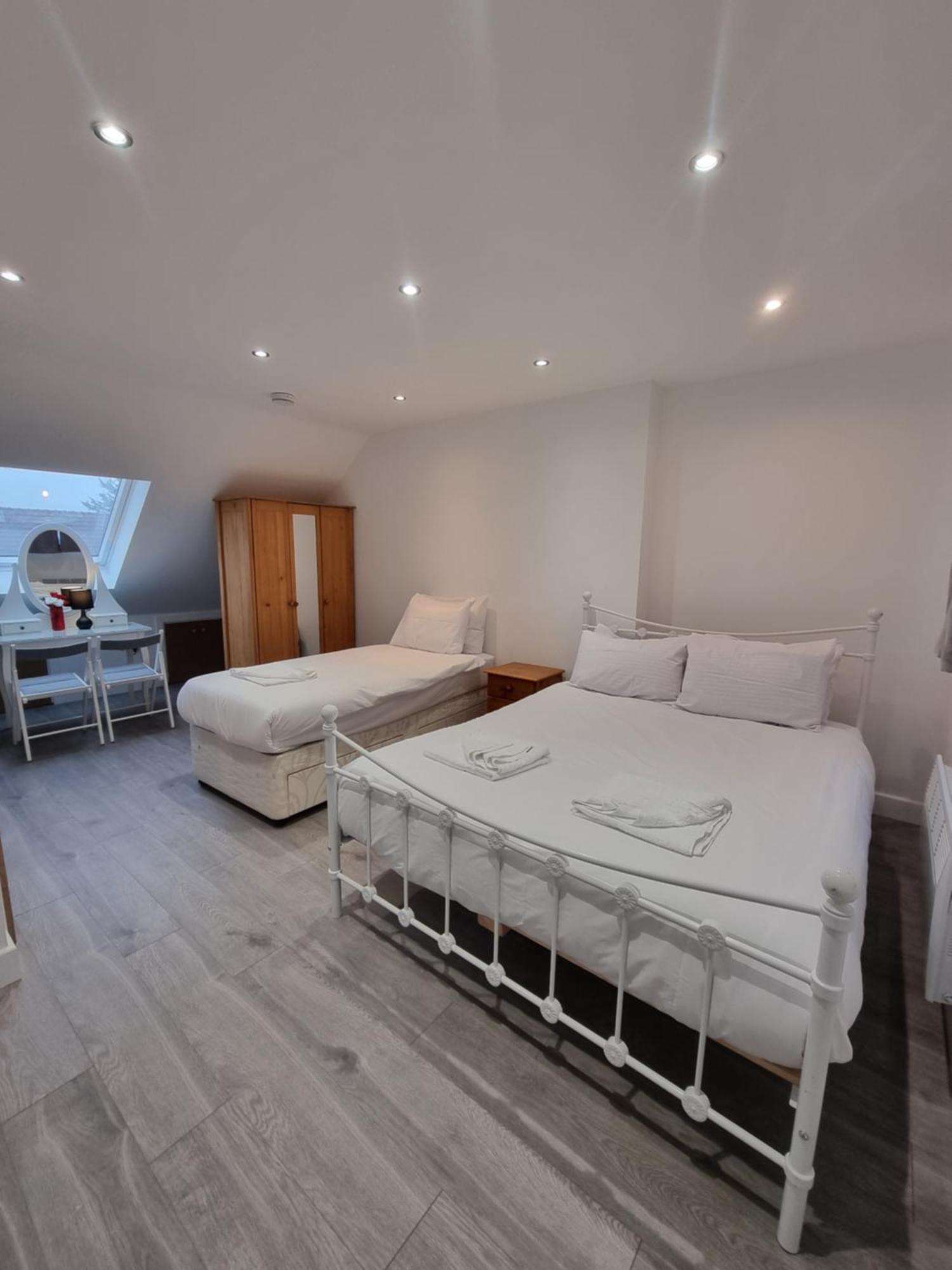 Brand New Studios In Harrow Exterior photo