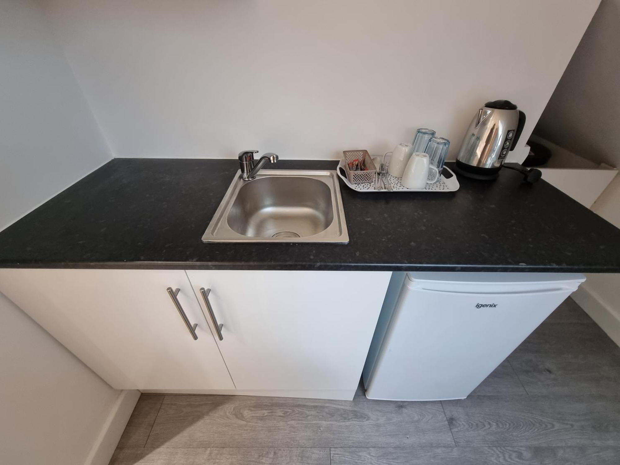 Brand New Studios In Harrow Exterior photo