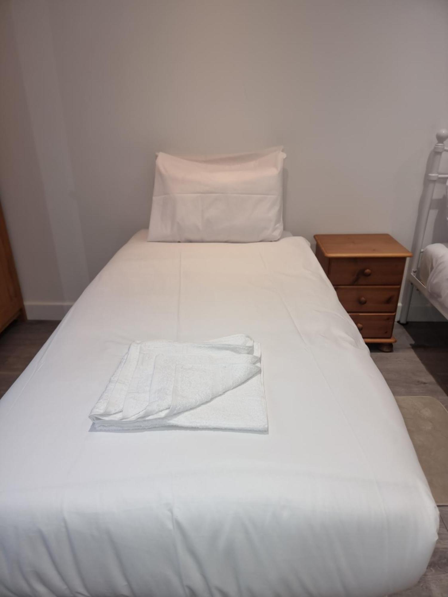 Brand New Studios In Harrow Exterior photo